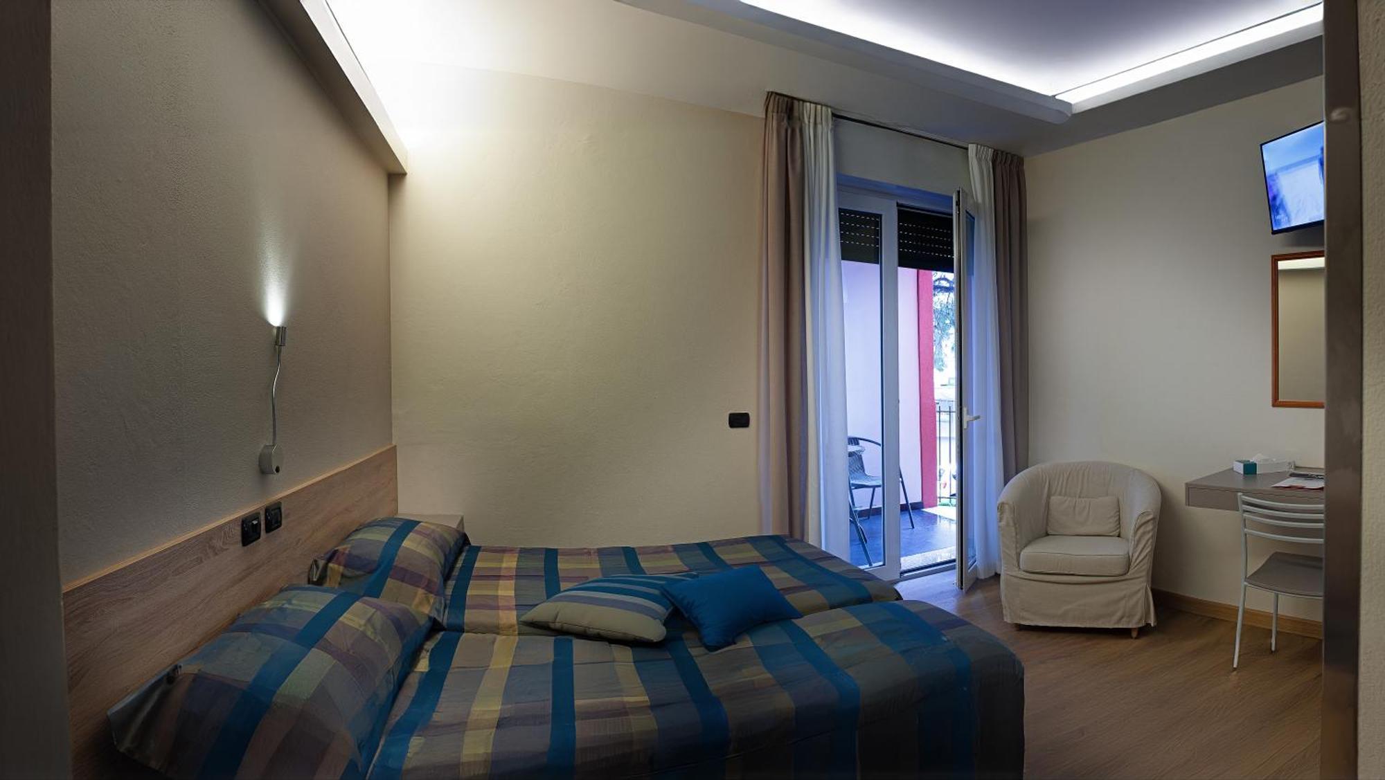 Hotel Savoia Линьяно-Саббьядоро Экстерьер фото